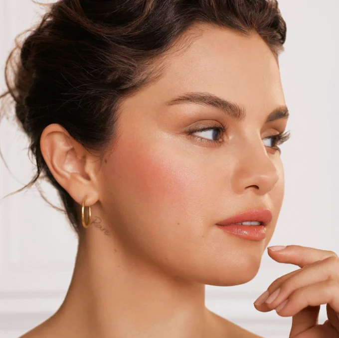 Rare Beauty | Selena Gomez | Soft Pinch Liquid Blush - Image 4